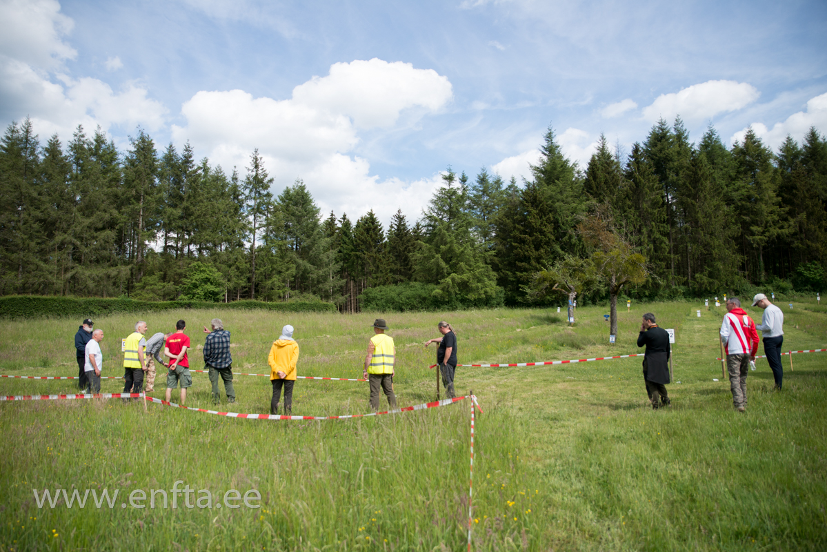 D8 RGBs check the the lanes before comp starts